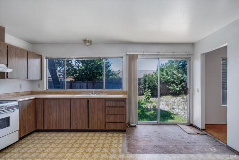 2340 Donna Maria Way Santa Rosa CA 95403