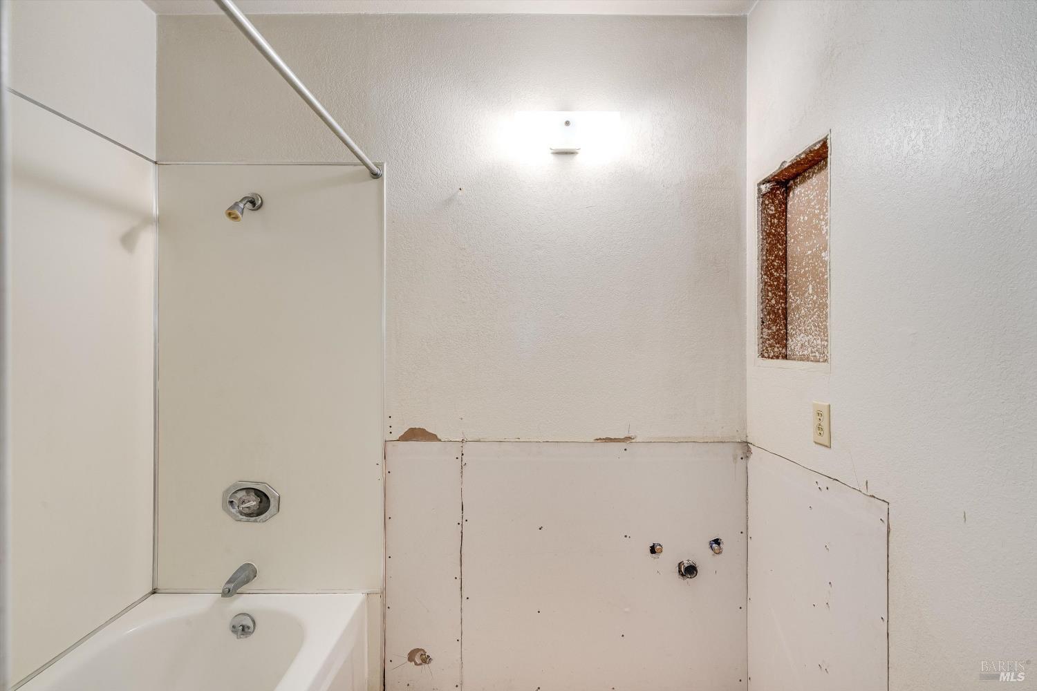 2340 Donna Maria Way Santa Rosa CA 95403