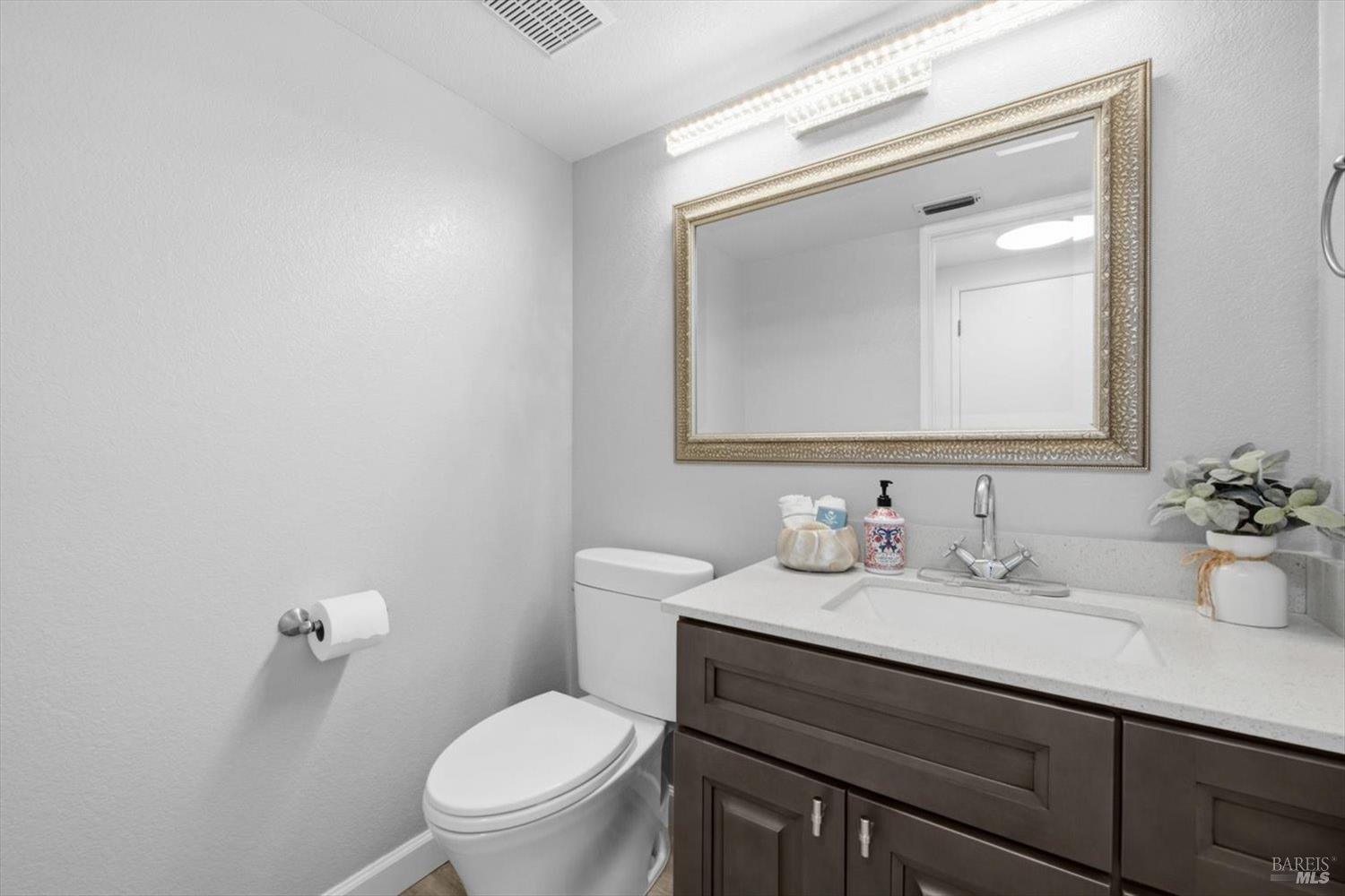 865 Turquoise Street Vacaville CA 95687