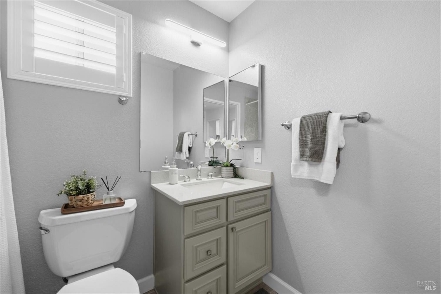 865 Turquoise Street Vacaville CA 95687