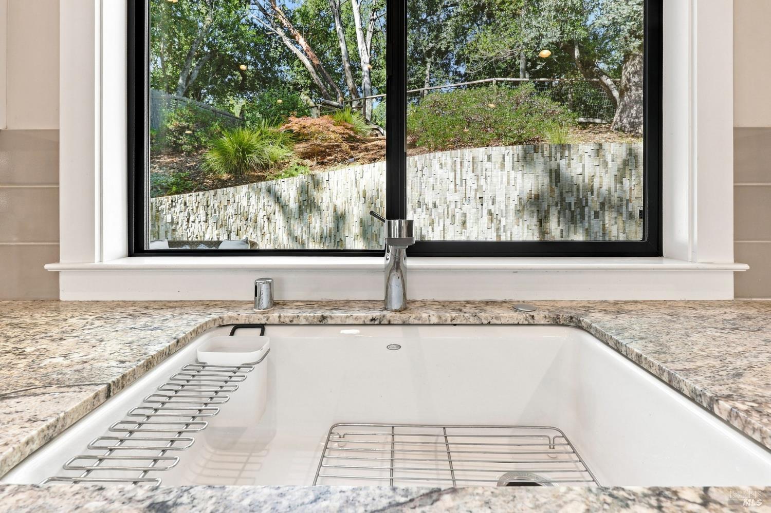 905 Robertson Road Glen Ellen CA 95442