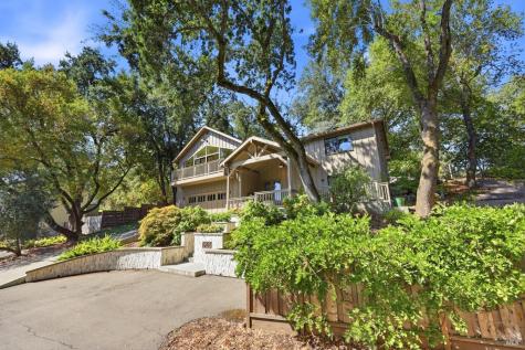 905 Robertson Road Glen Ellen CA 95442