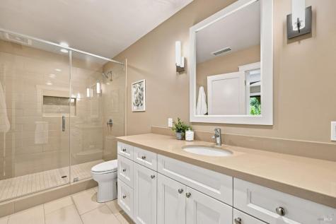905 Robertson Road Glen Ellen CA 95442