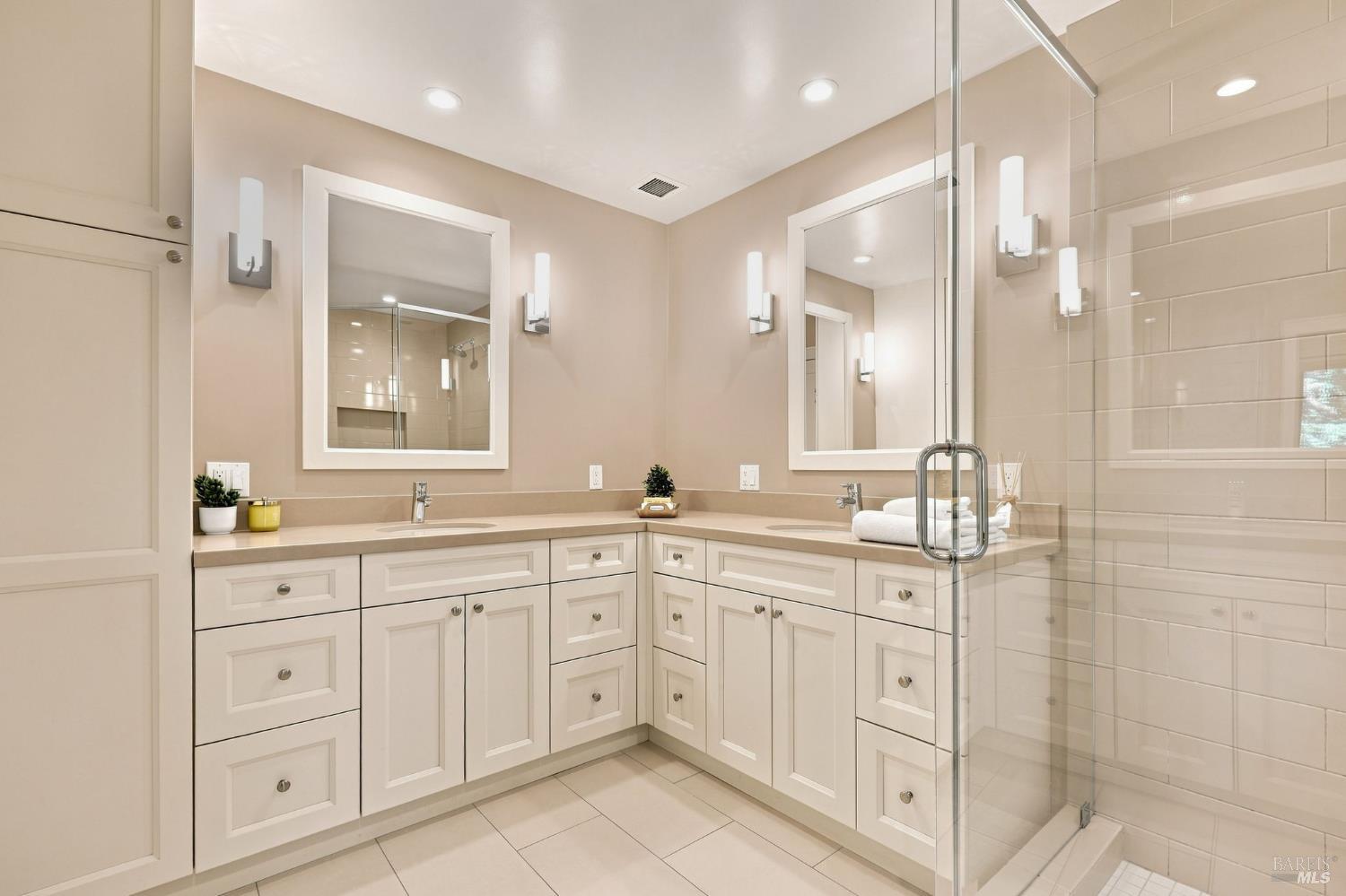 905 Robertson Road Glen Ellen CA 95442