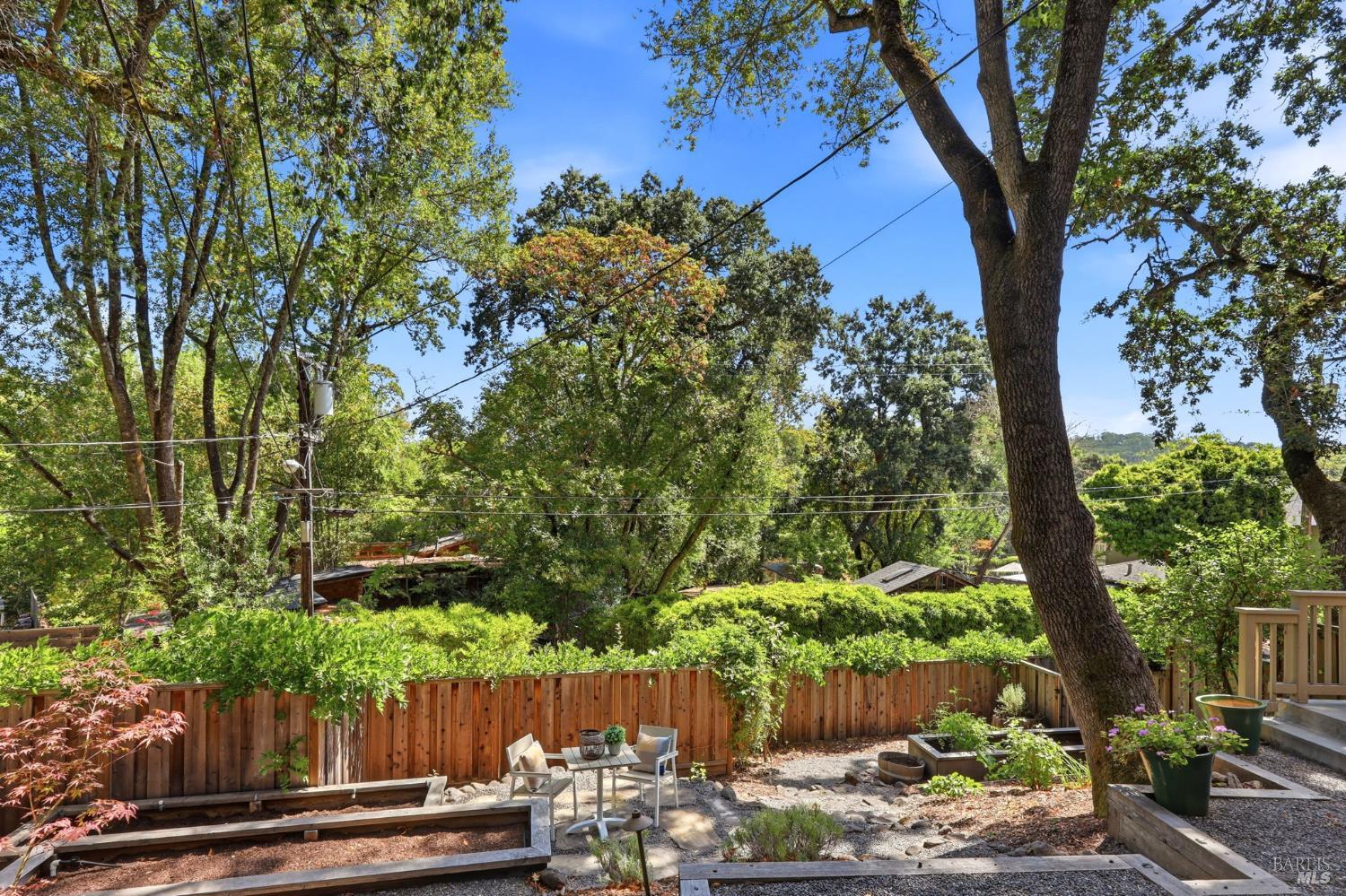 905 Robertson Road Glen Ellen CA 95442