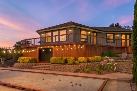 6649 Round Oak Road Penngrove CA 94951