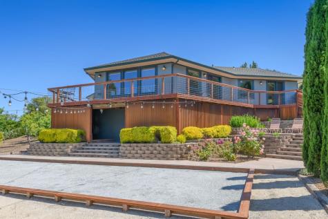 6649 Round Oak Road Penngrove CA 94951