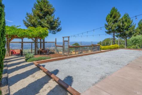 6649 Round Oak Road Penngrove CA 94951