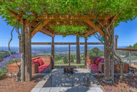 6649 Round Oak Road Penngrove CA 94951