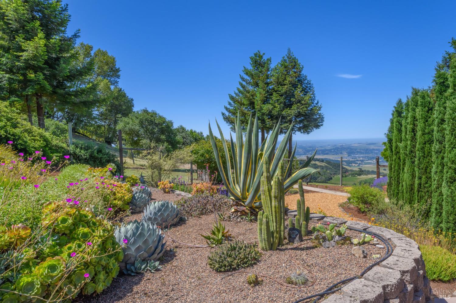 6649 Round Oak Road Penngrove CA 94951