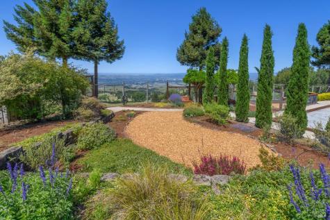 6649 Round Oak Road Penngrove CA 94951