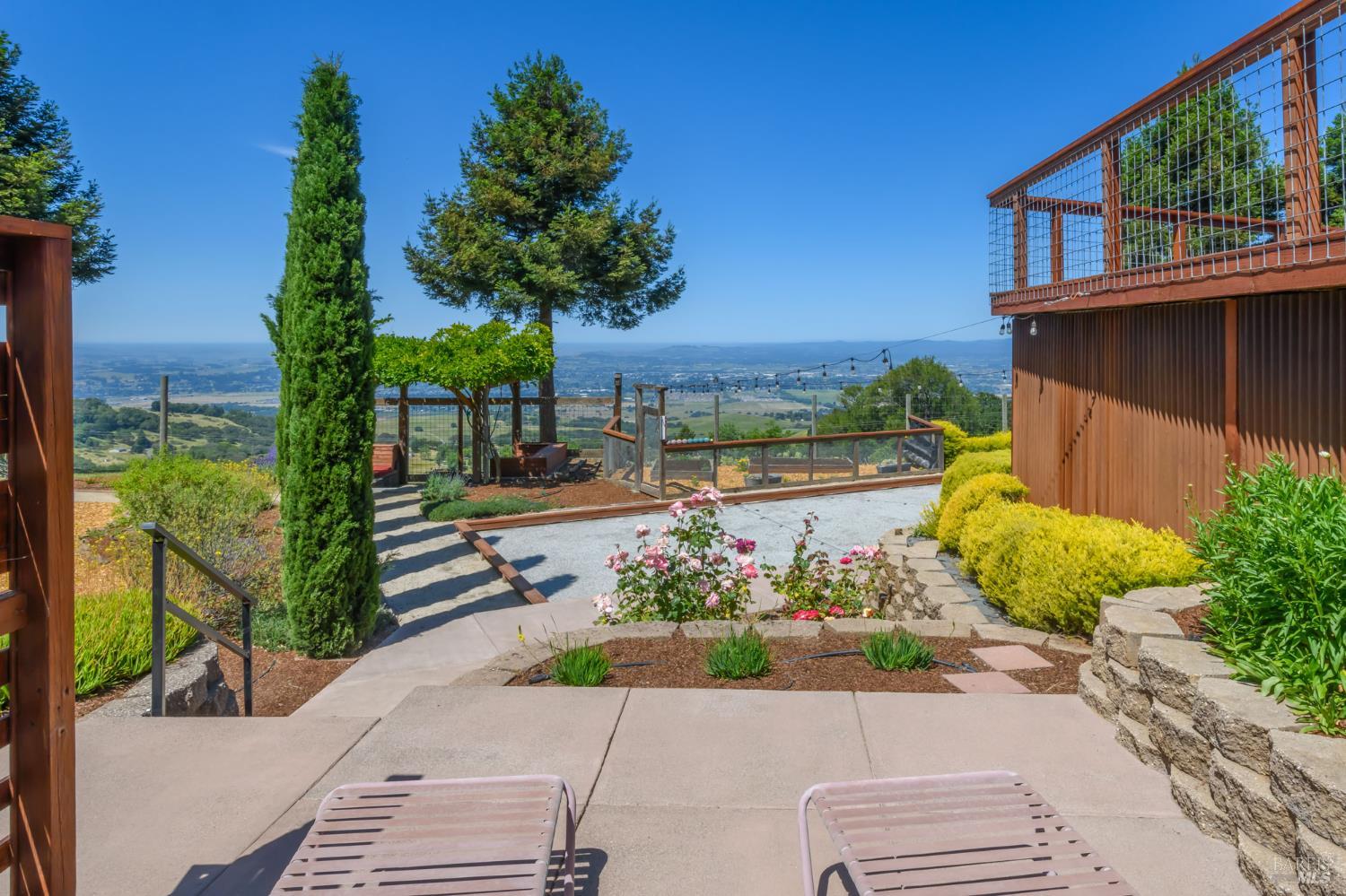 6649 Round Oak Road Penngrove CA 94951