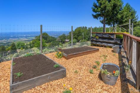 6649 Round Oak Road Penngrove CA 94951