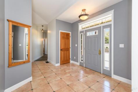 6649 Round Oak Road Penngrove CA 94951