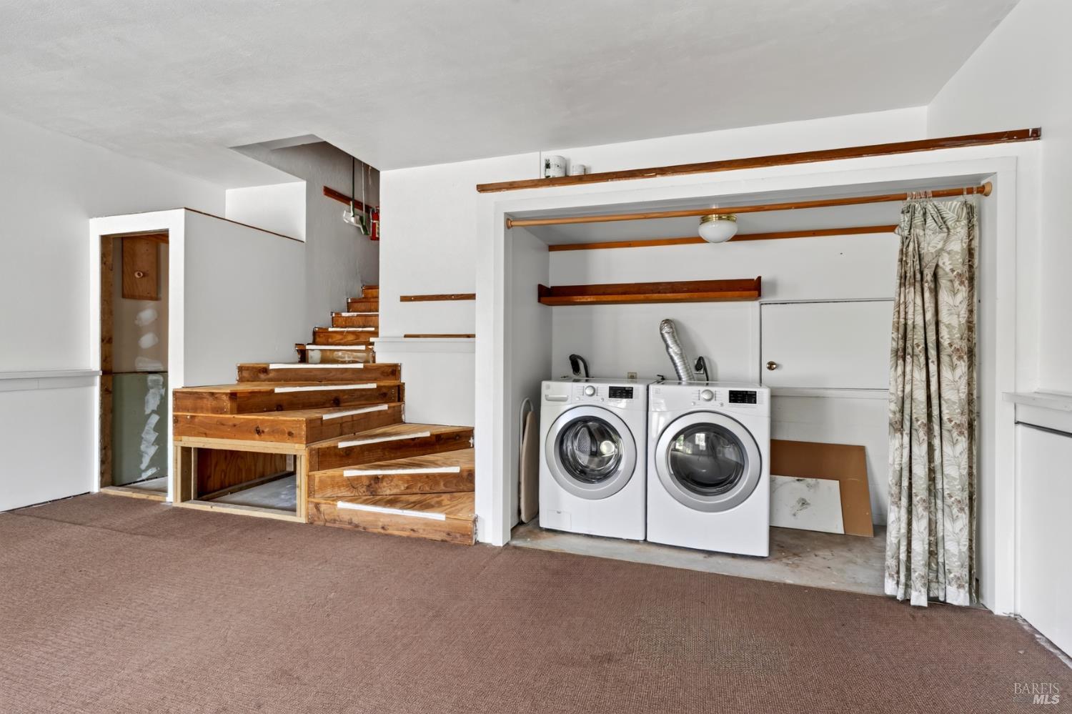 1059 W Standley Street Ukiah CA 95482