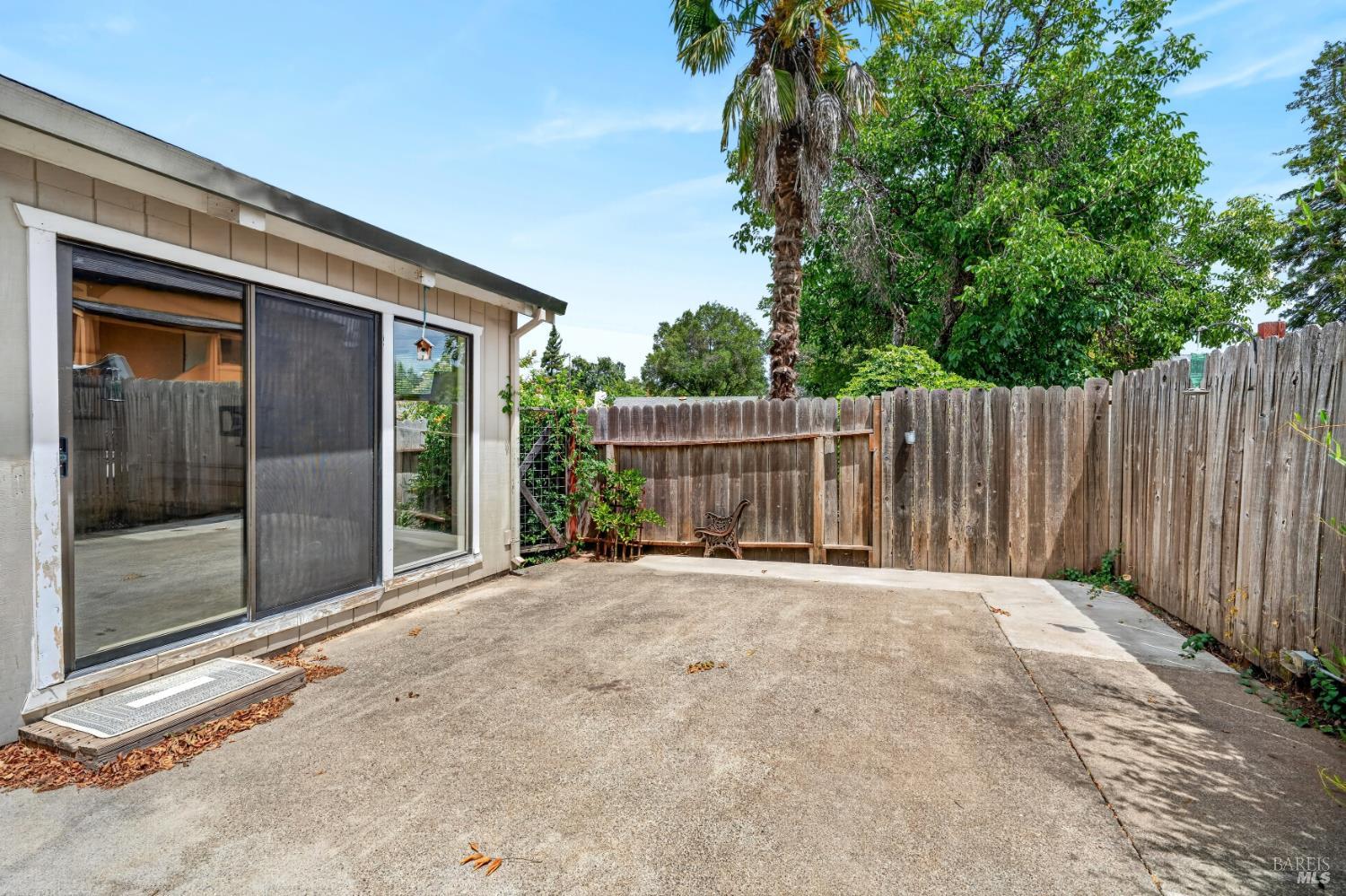 1059 W Standley Street Ukiah CA 95482
