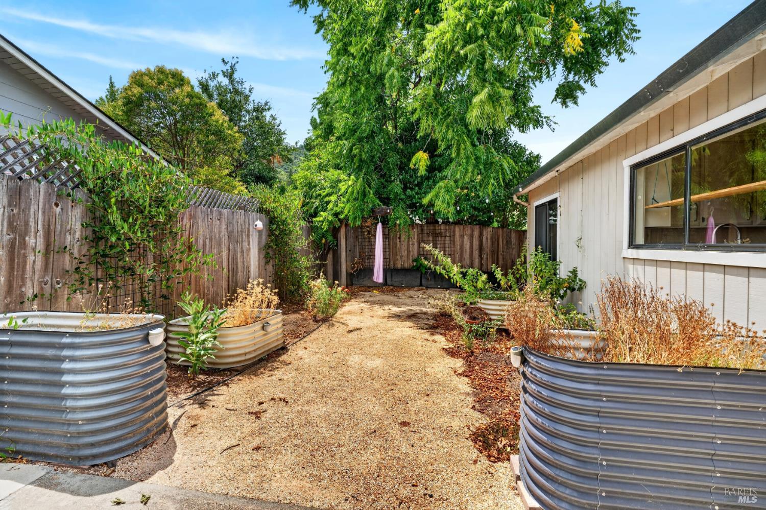 1059 W Standley Street Ukiah CA 95482