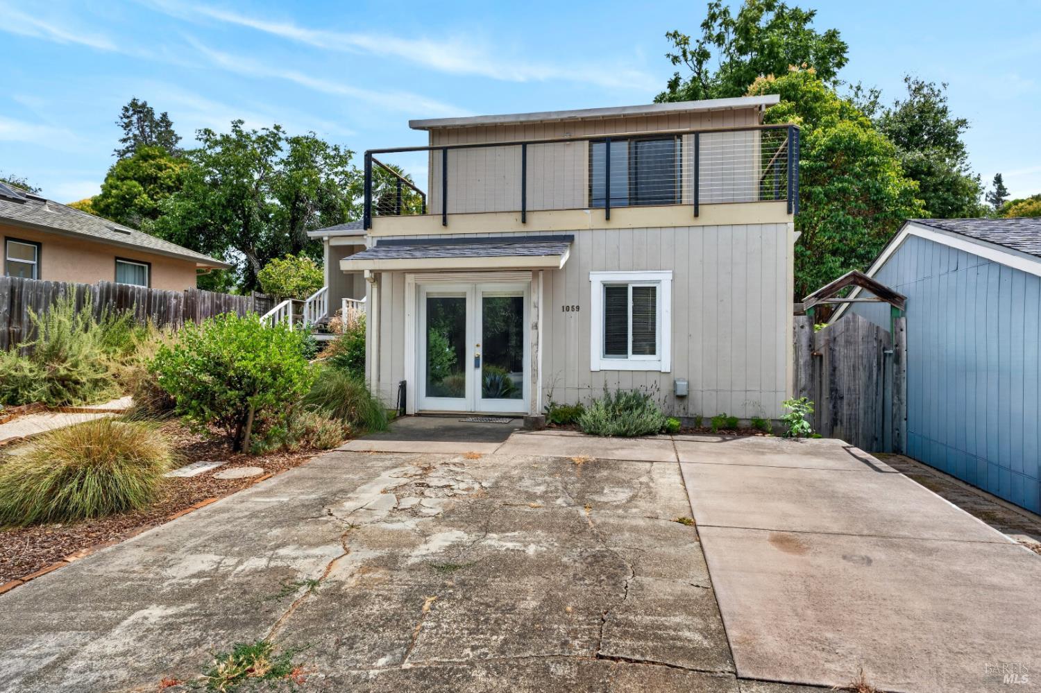 1059 W Standley Street Ukiah CA 95482