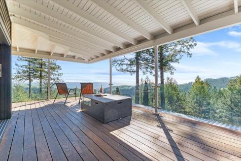 3100 Muniz Ranch Road Jenner CA 95450