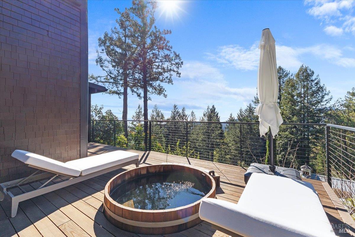 3100 Muniz Ranch Road Jenner CA 95450