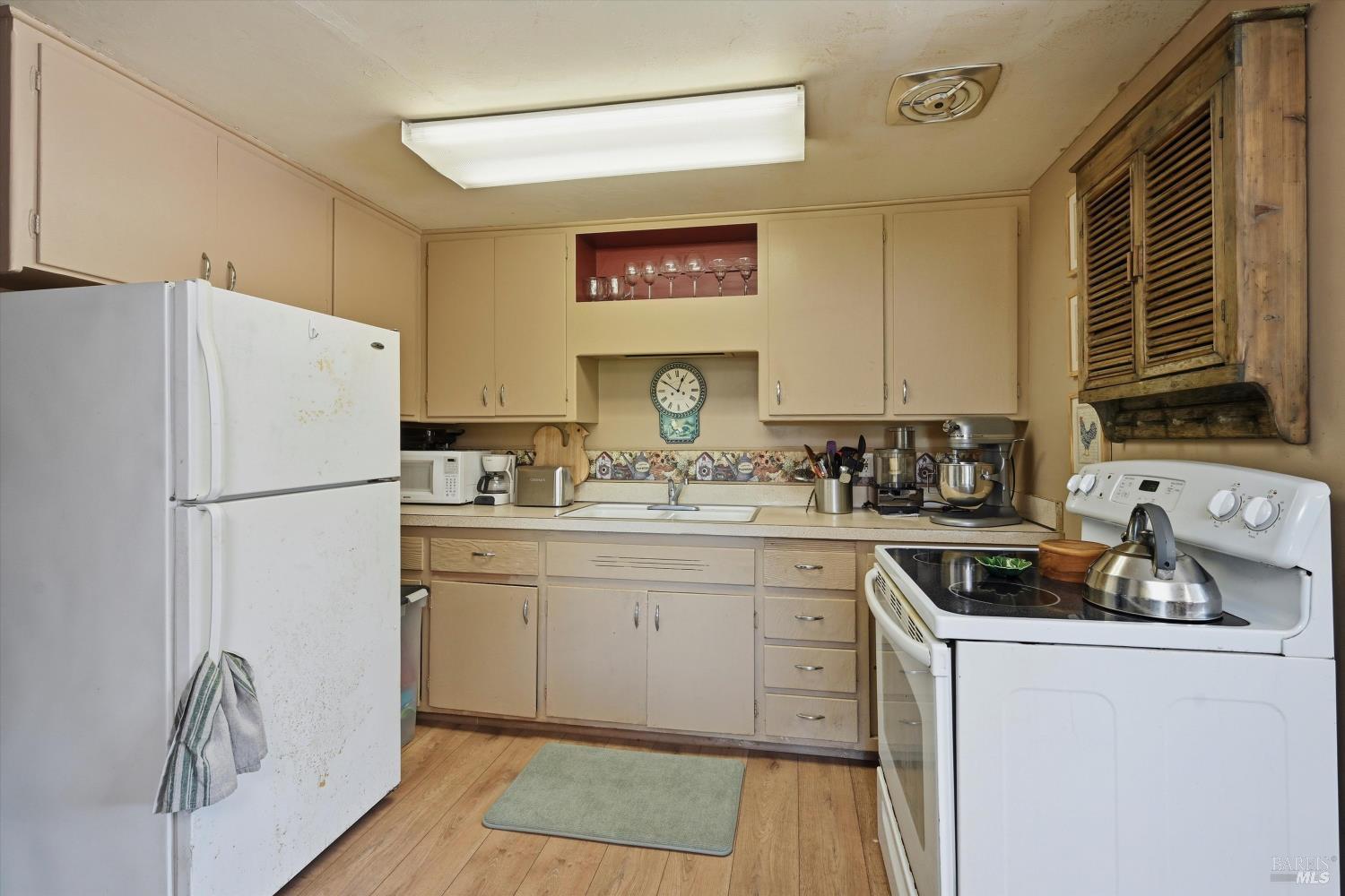 4941 Hansen Drive Santa Rosa CA 95409