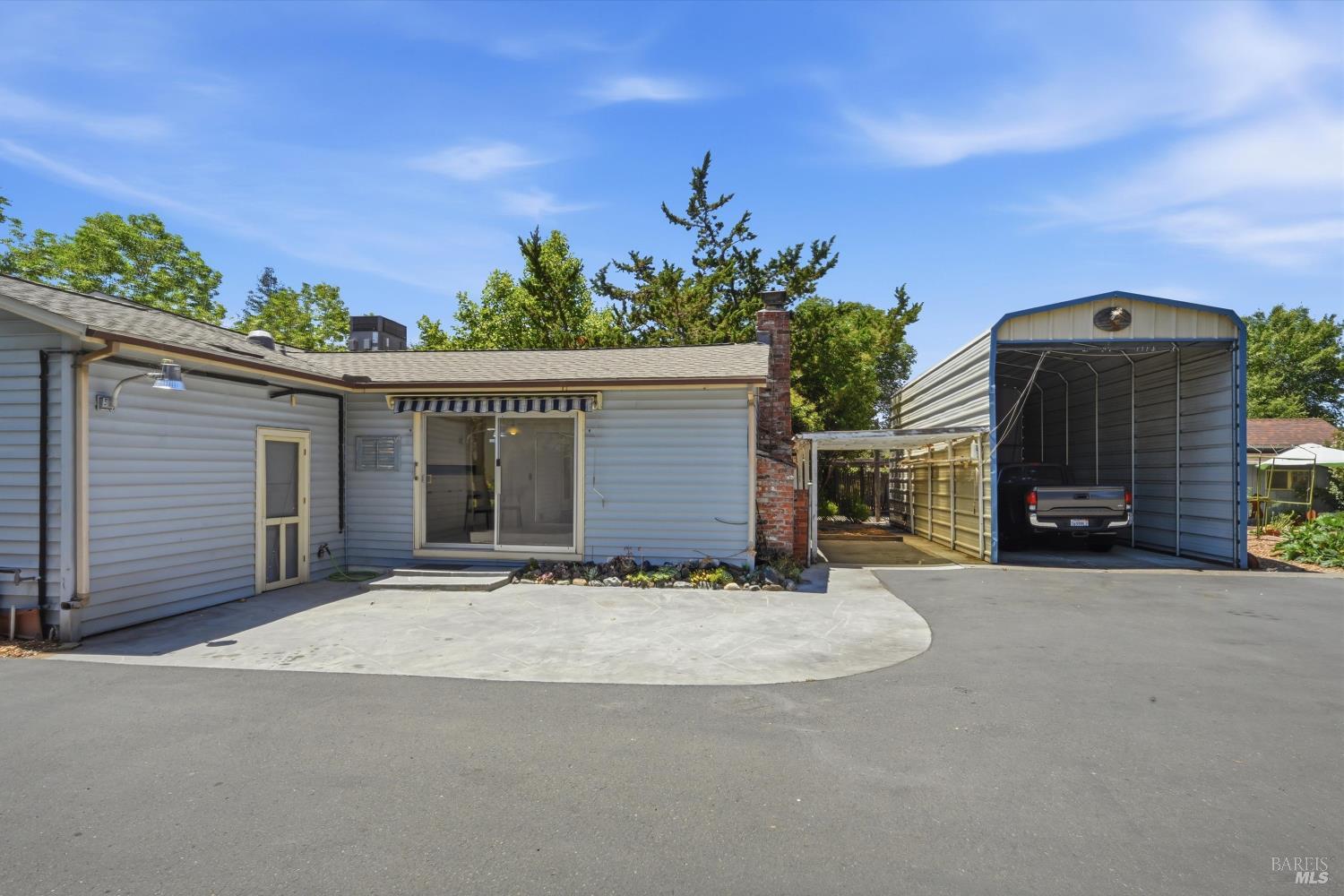 4941 Hansen Drive Santa Rosa CA 95409