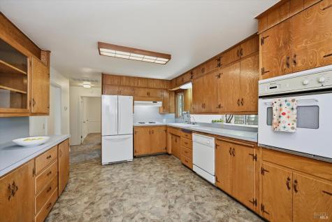 4941 Hansen Drive Santa Rosa CA 95409