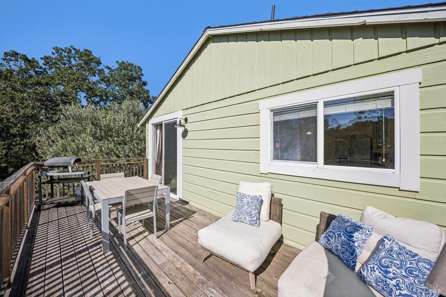 17323 Hillside Avenue Sonoma CA 95476