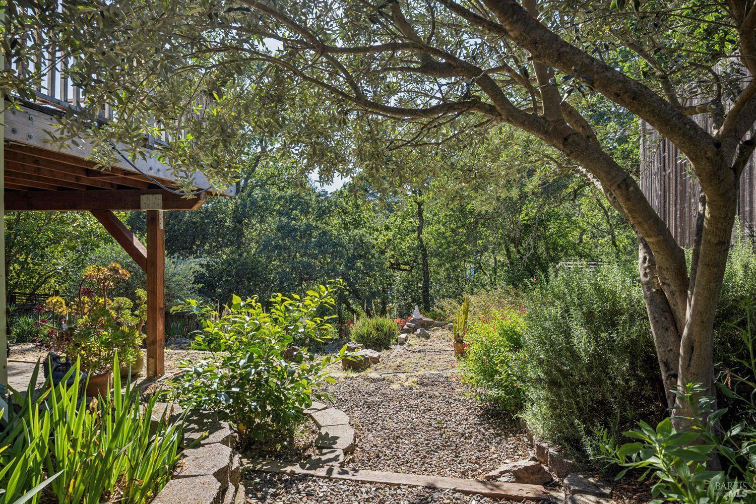 17323 Hillside Avenue Sonoma CA 95476