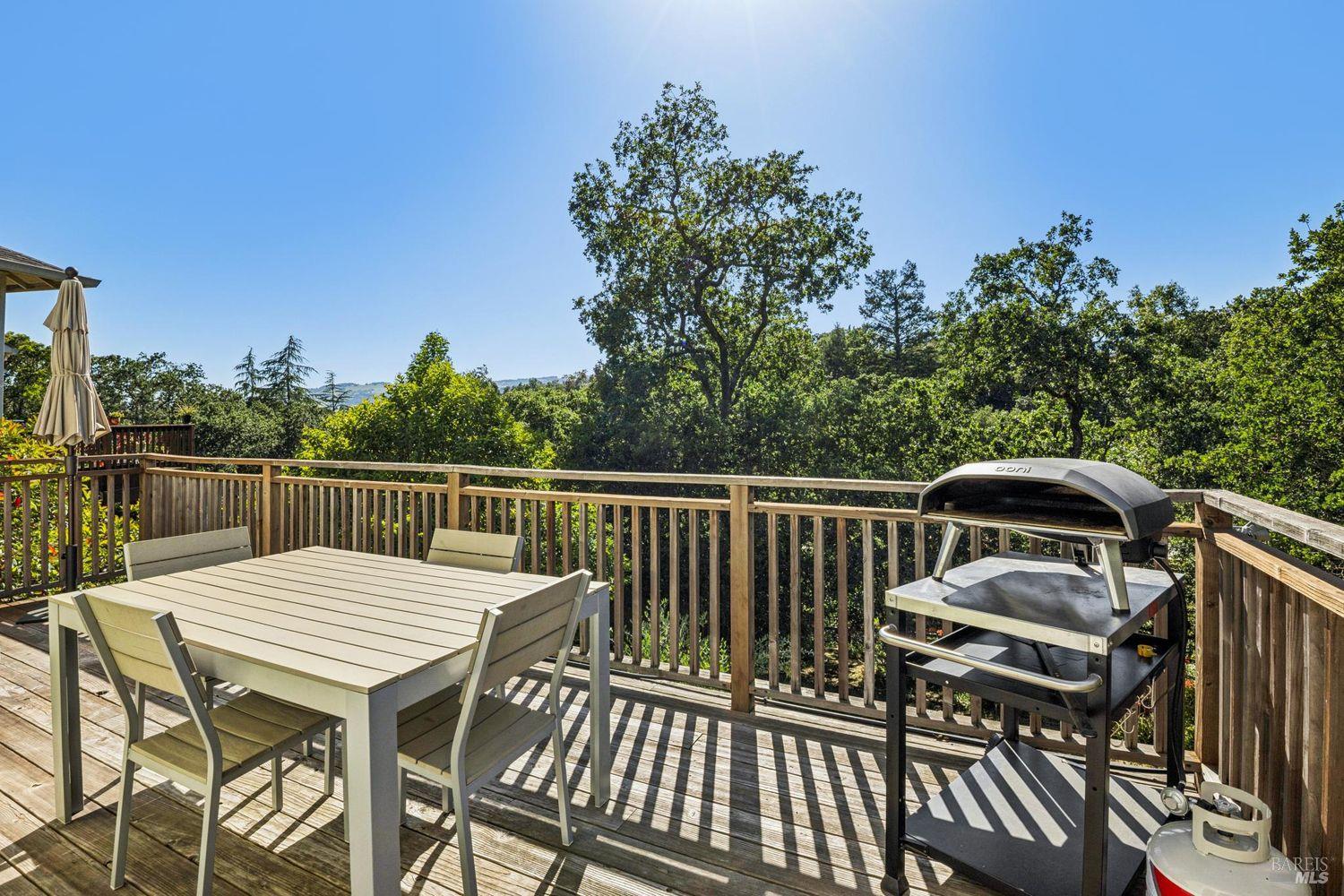 17323 Hillside Avenue Sonoma CA 95476