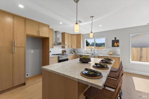 1622 Weaverly Drive Petaluma CA 94954