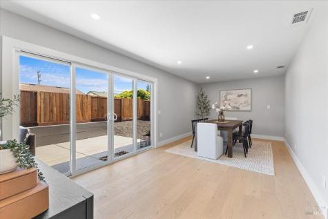 1622 Weaverly Drive Petaluma CA 94954