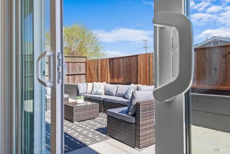 1622 Weaverly Drive Petaluma CA 94954