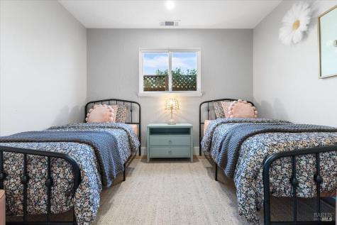1622 Weaverly Drive Petaluma CA 94954