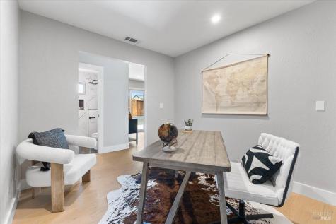 1622 Weaverly Drive Petaluma CA 94954
