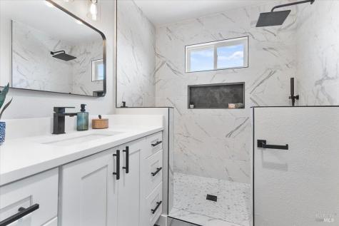 1622 Weaverly Drive Petaluma CA 94954