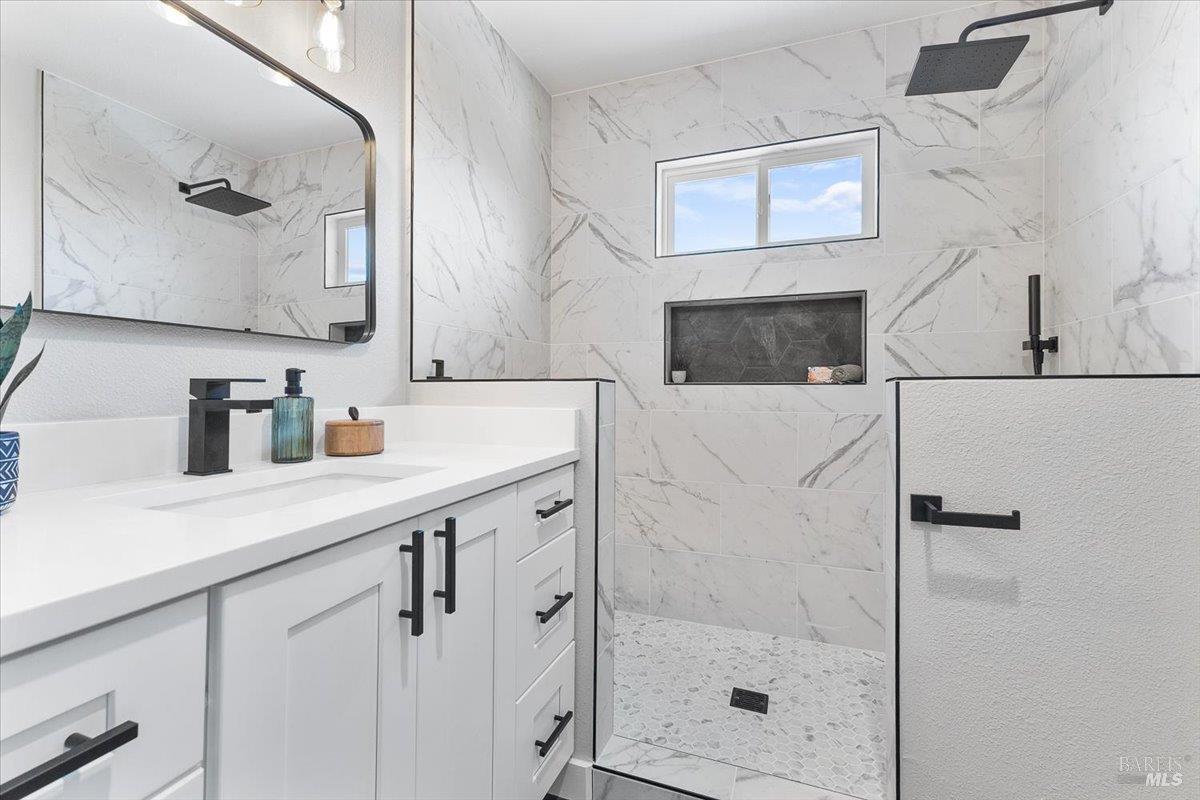 1622 Weaverly Drive Petaluma CA 94954
