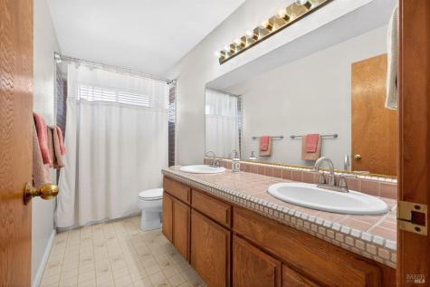 2492 Plum Meadow Court Santa Rosa CA 95404