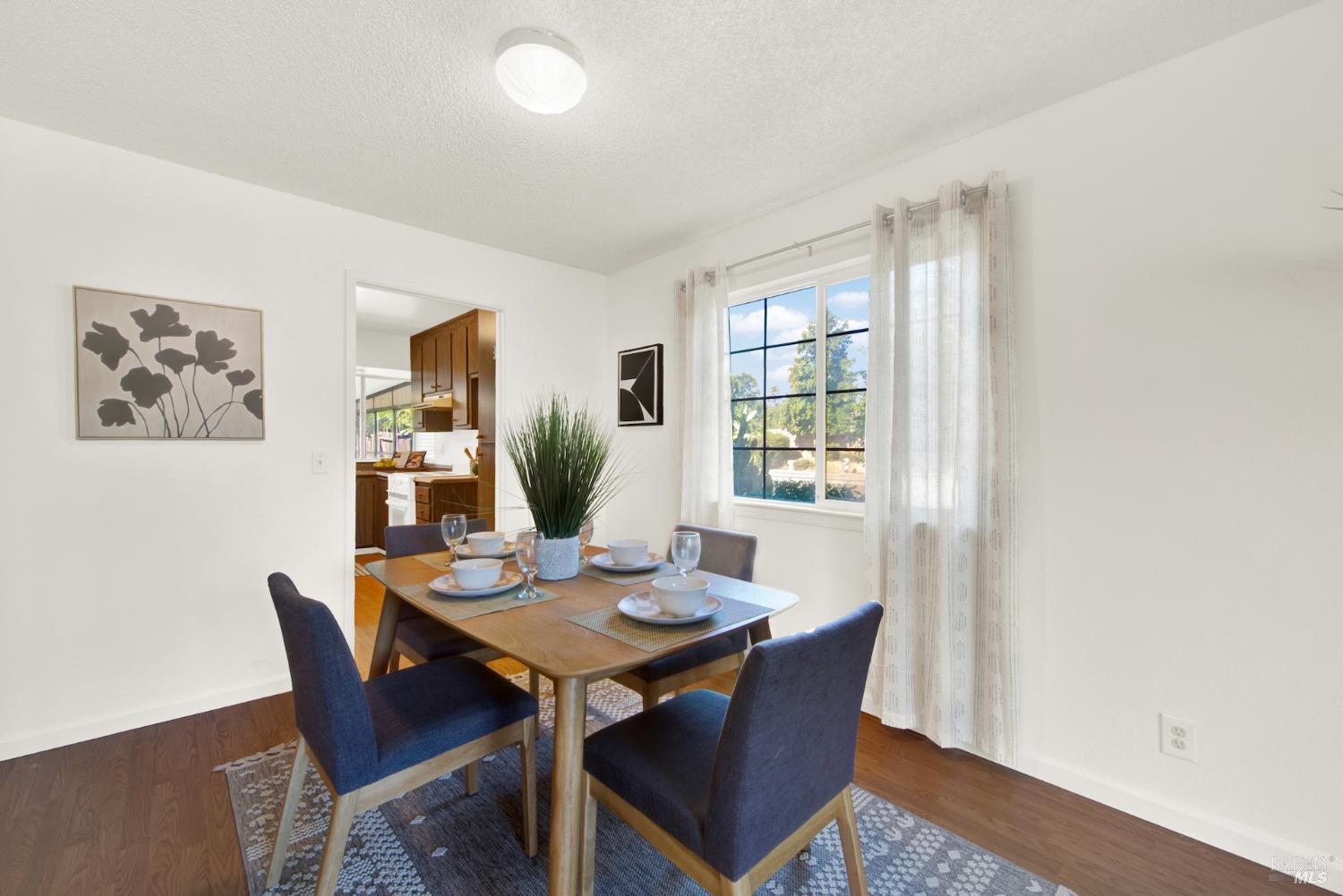 1365 W H Street Dixon CA 95620