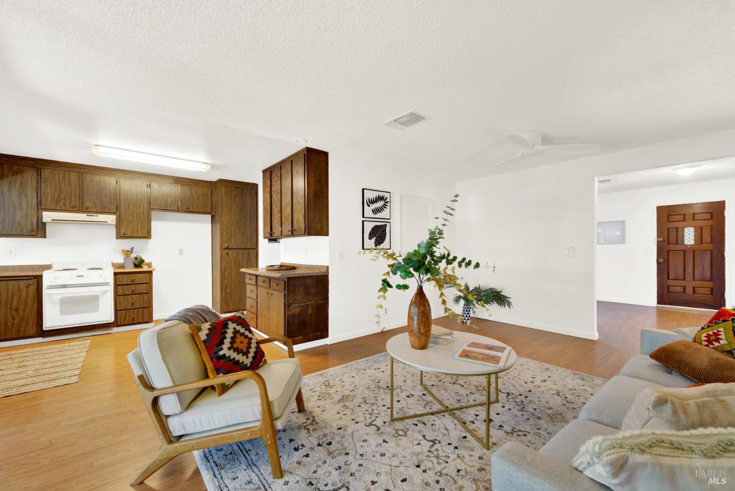 1365 W H Street Dixon CA 95620