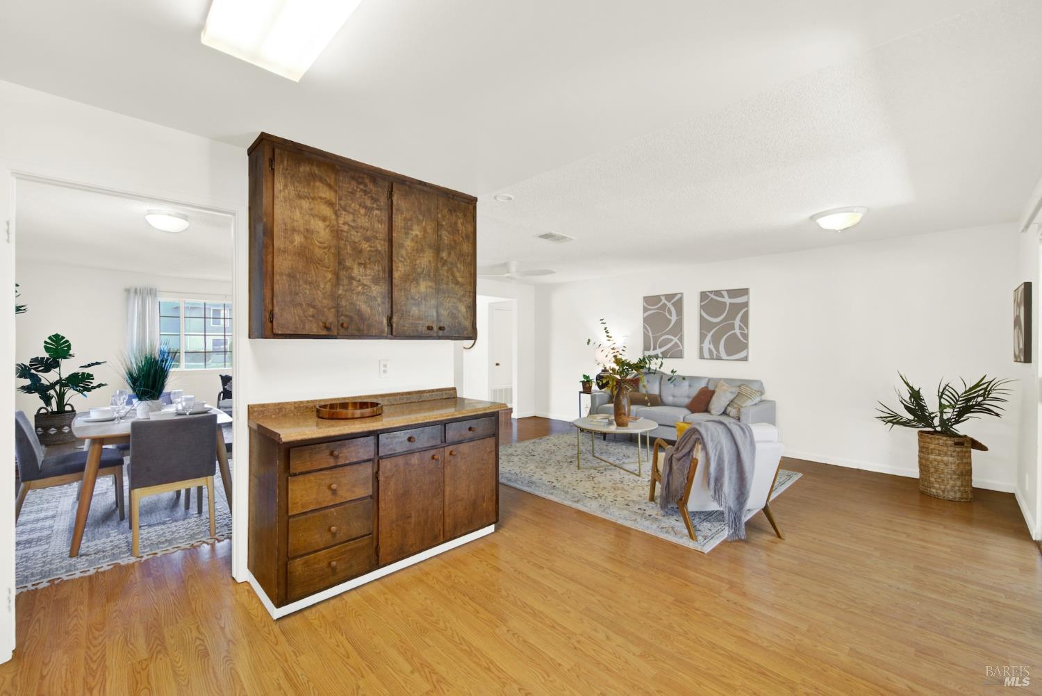 1365 W H Street Dixon CA 95620