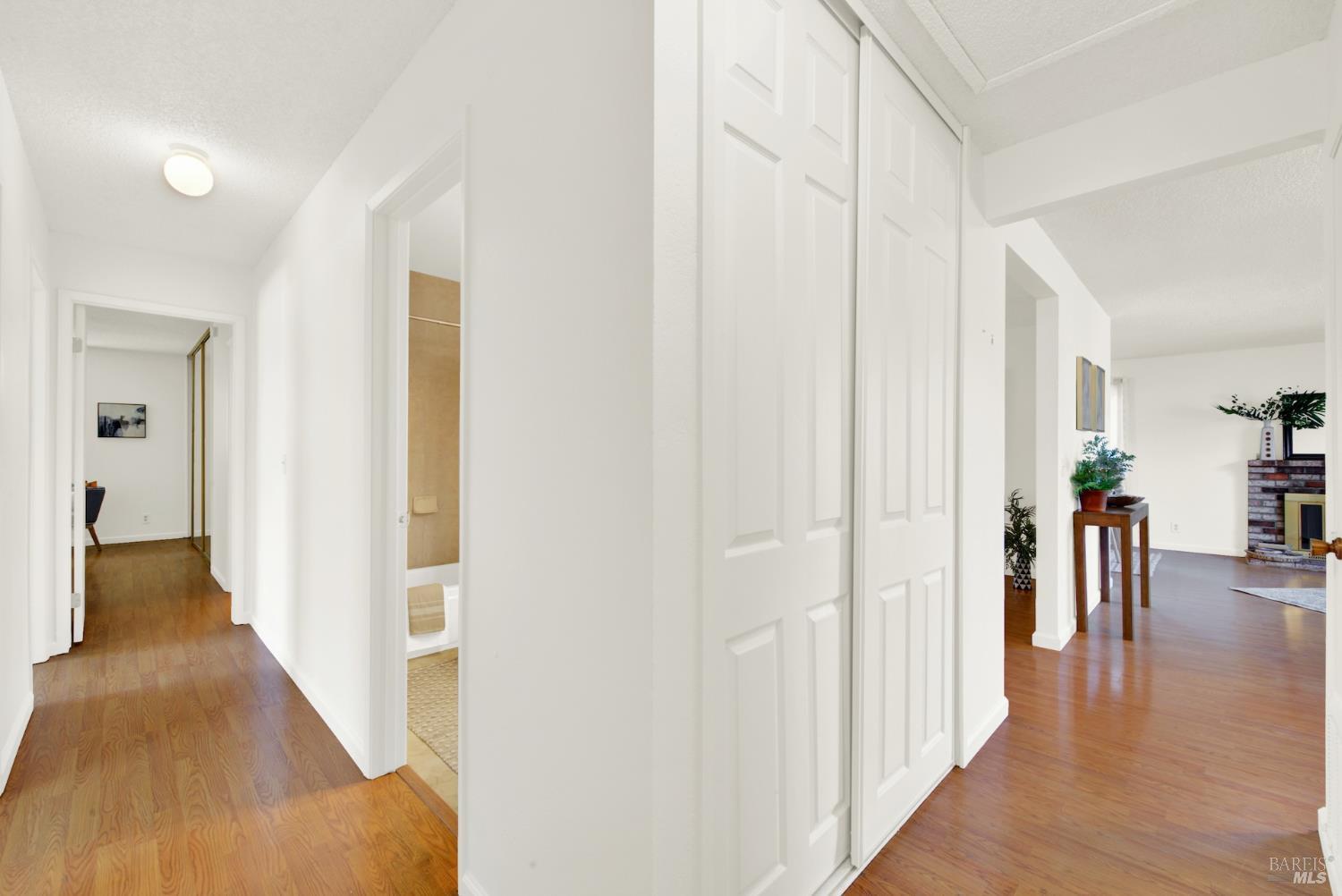 1365 W H Street Dixon CA 95620