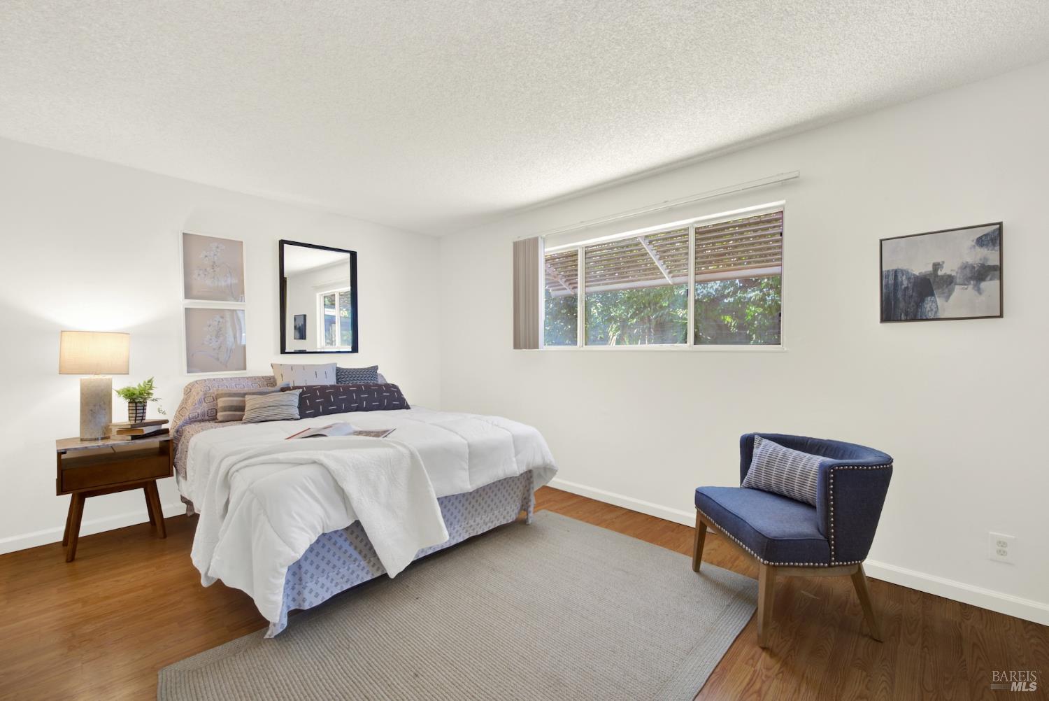1365 W H Street Dixon CA 95620