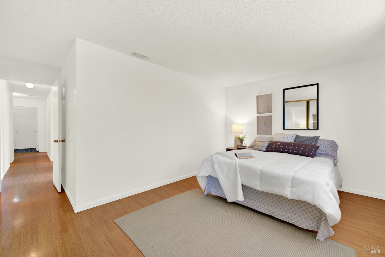 1365 W H Street Dixon CA 95620