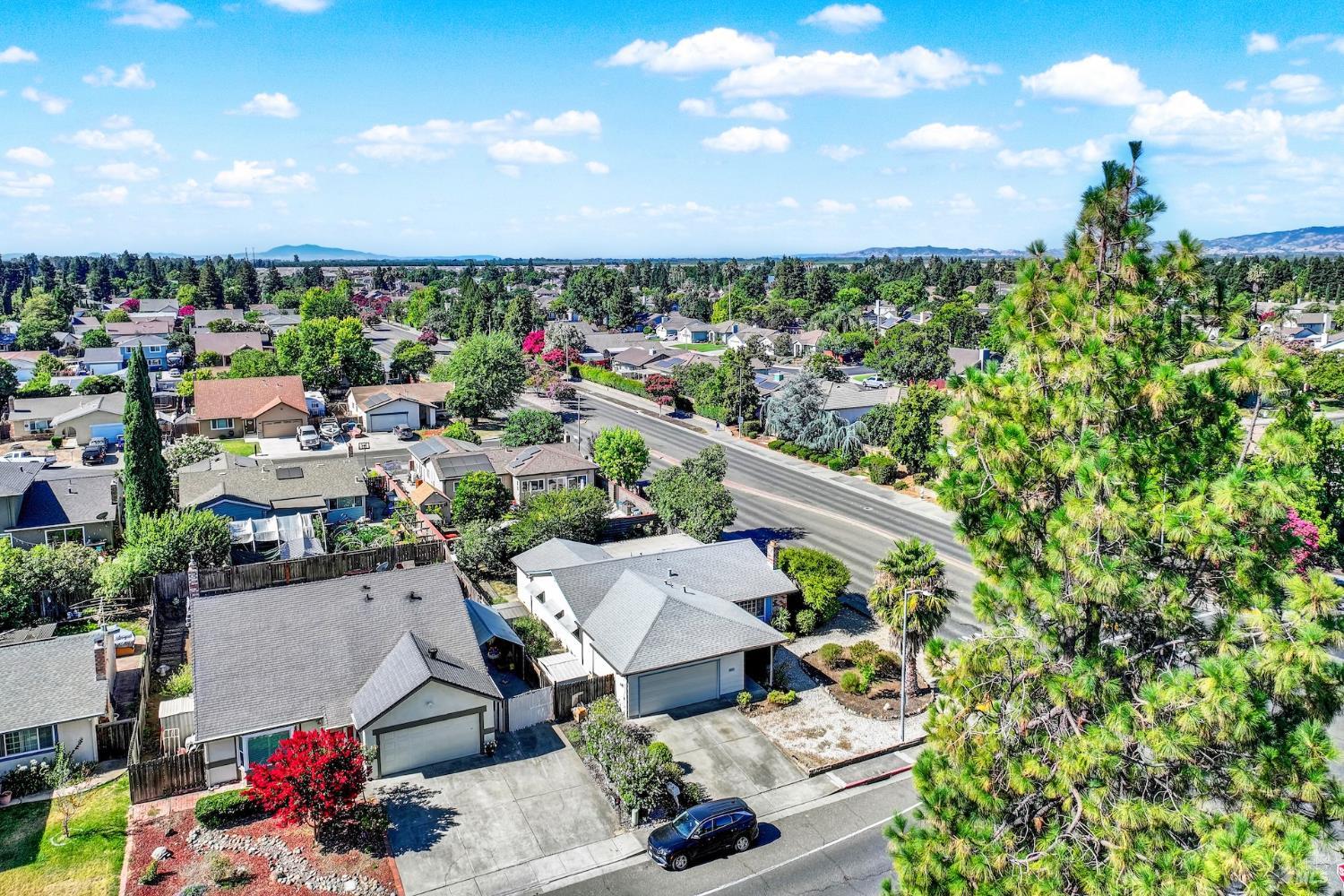 1365 W H Street Dixon CA 95620