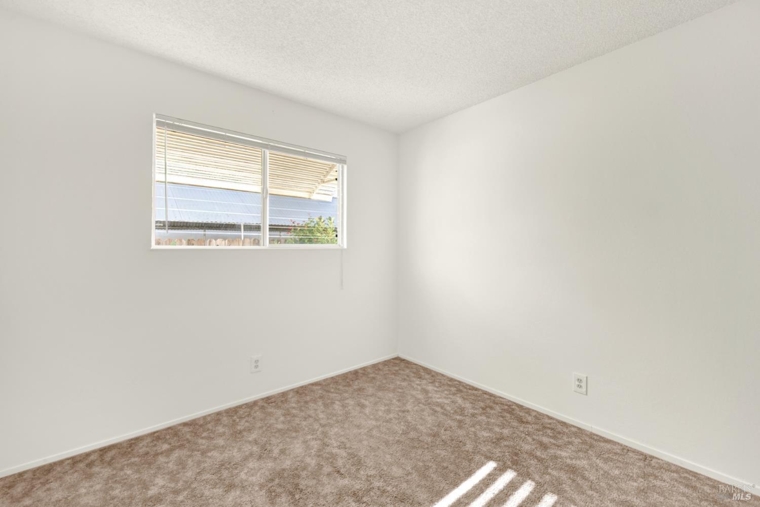 1365 W H Street Dixon CA 95620