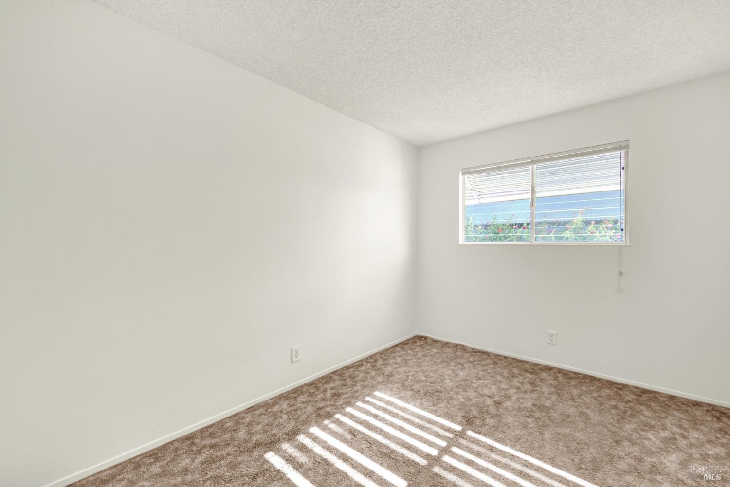 1365 W H Street Dixon CA 95620