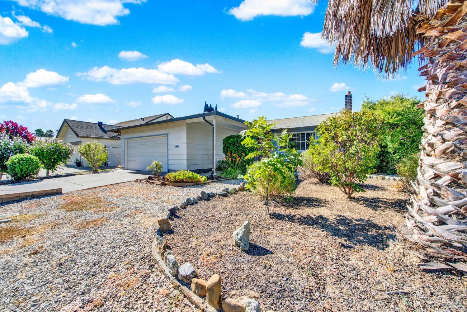 1365 W H Street Dixon CA 95620