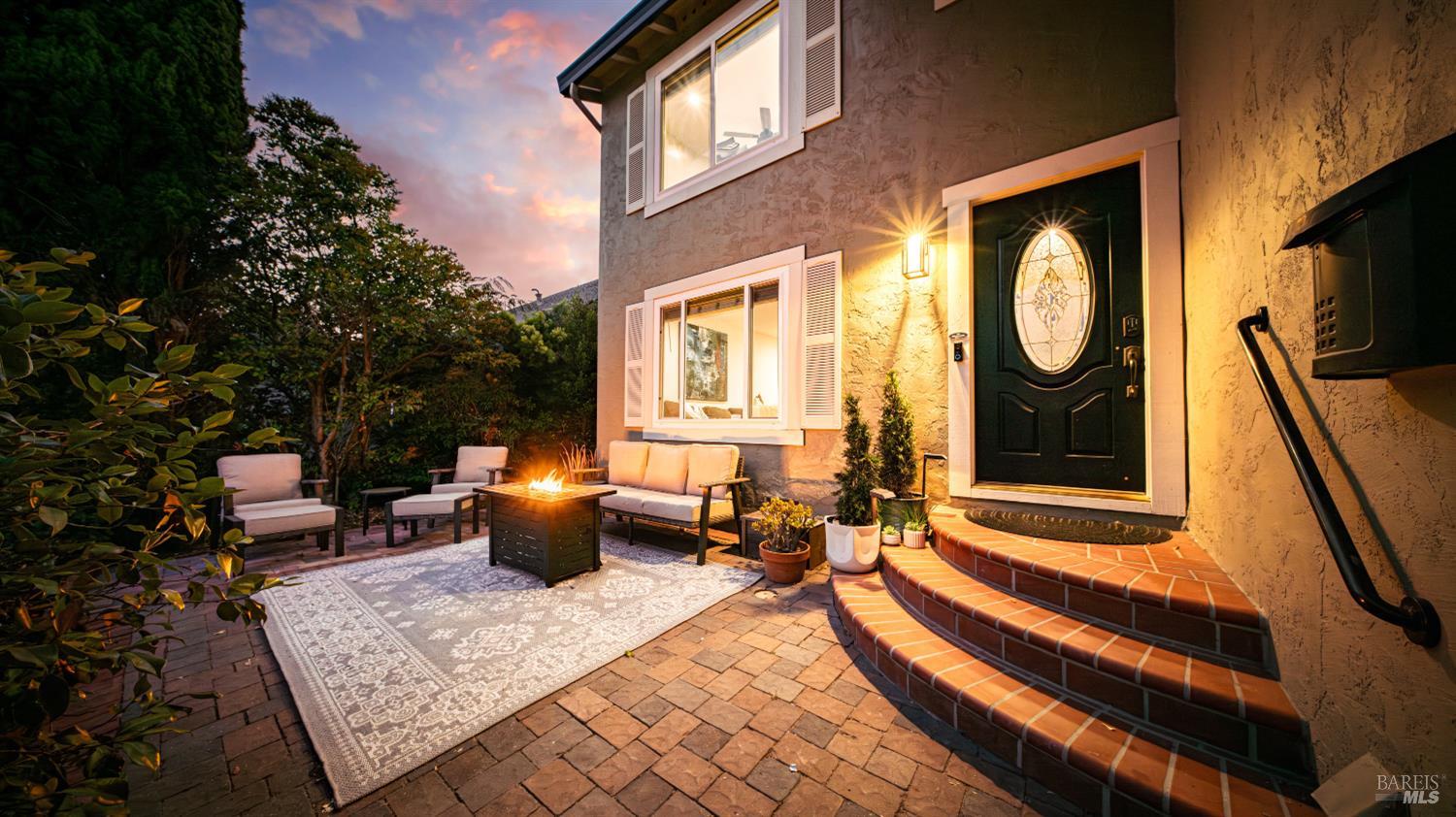 1711 Capistrano Drive Petaluma CA 94954