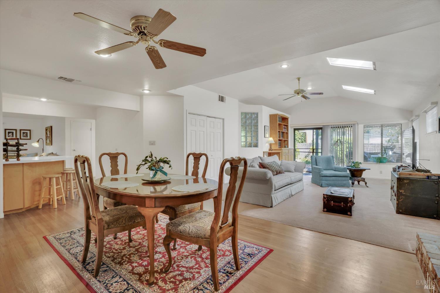 298 Markham Avenue Vacaville CA 95688